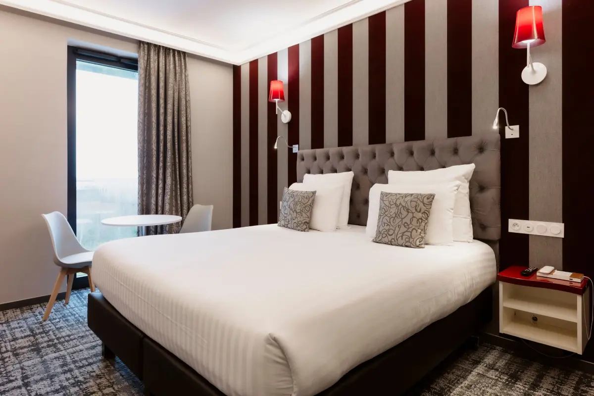 Chambre moderne – Hôtel Dali Val d’Europe
